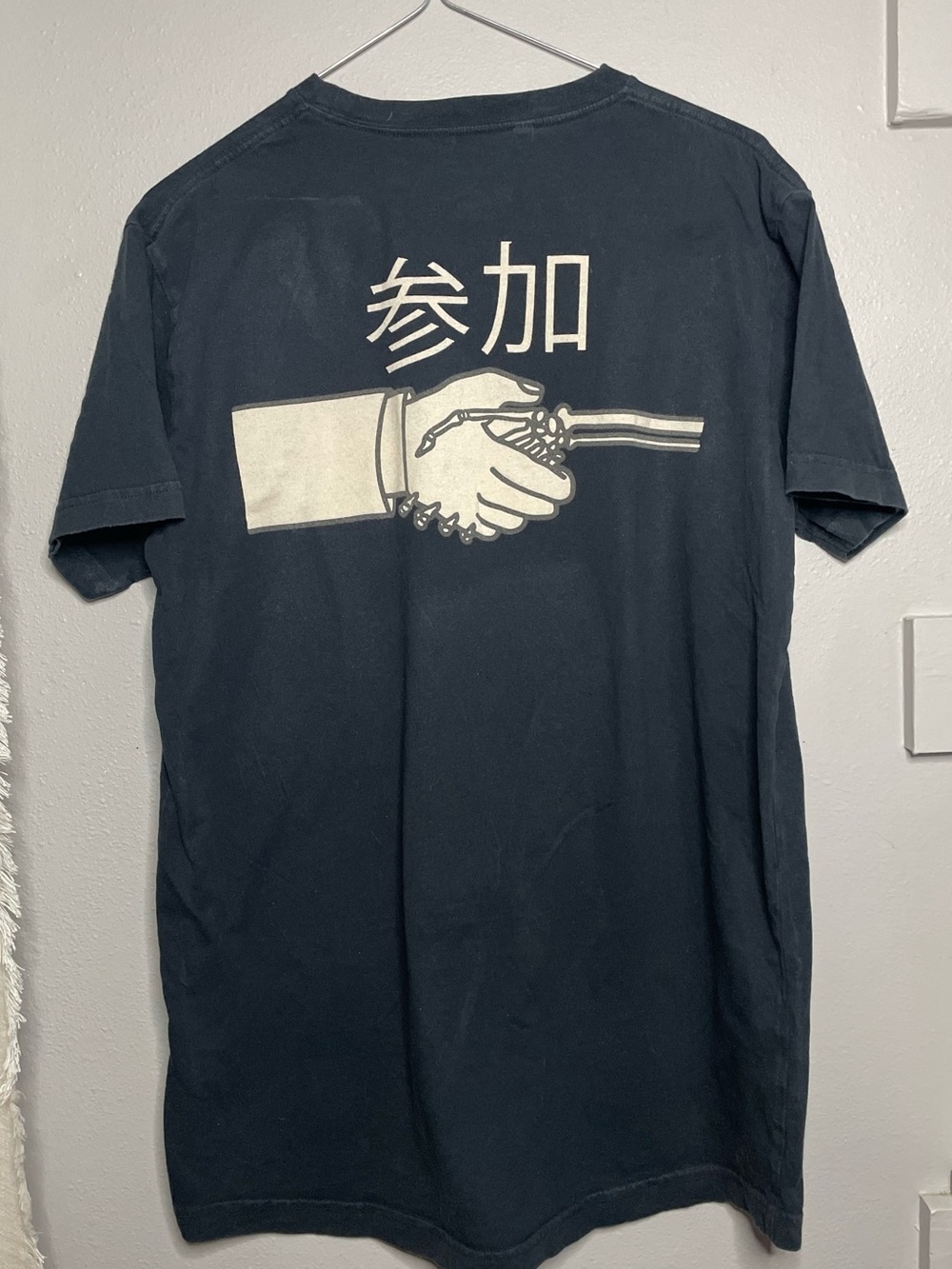 DropDead - Black Short-Sleeve Graphic Tee with Handshake Japanese Size M